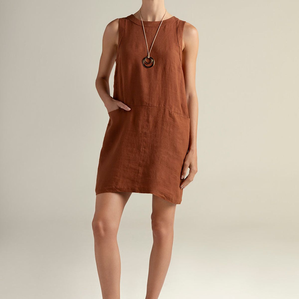TOUCHE BALNEAIRE - Vestido corto en lino 100% color terracota 0F33T61
