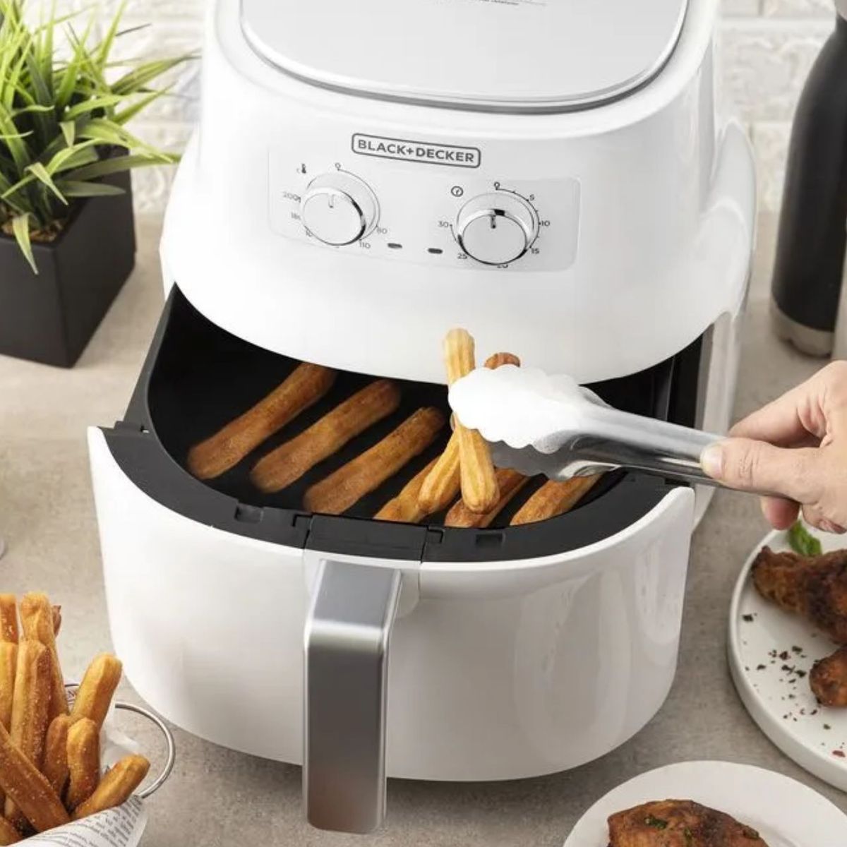 BLACK+DECKER - Freidora de Aire Black+Decker de 4.5 Litros