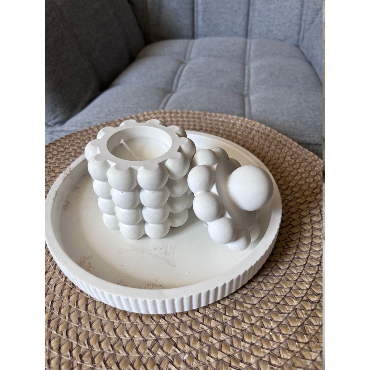 DECORACIONES ALE Y GABI - Vela Decorativa en recipiente de Concreto con tapa Burbuja Blanca 9x10cms