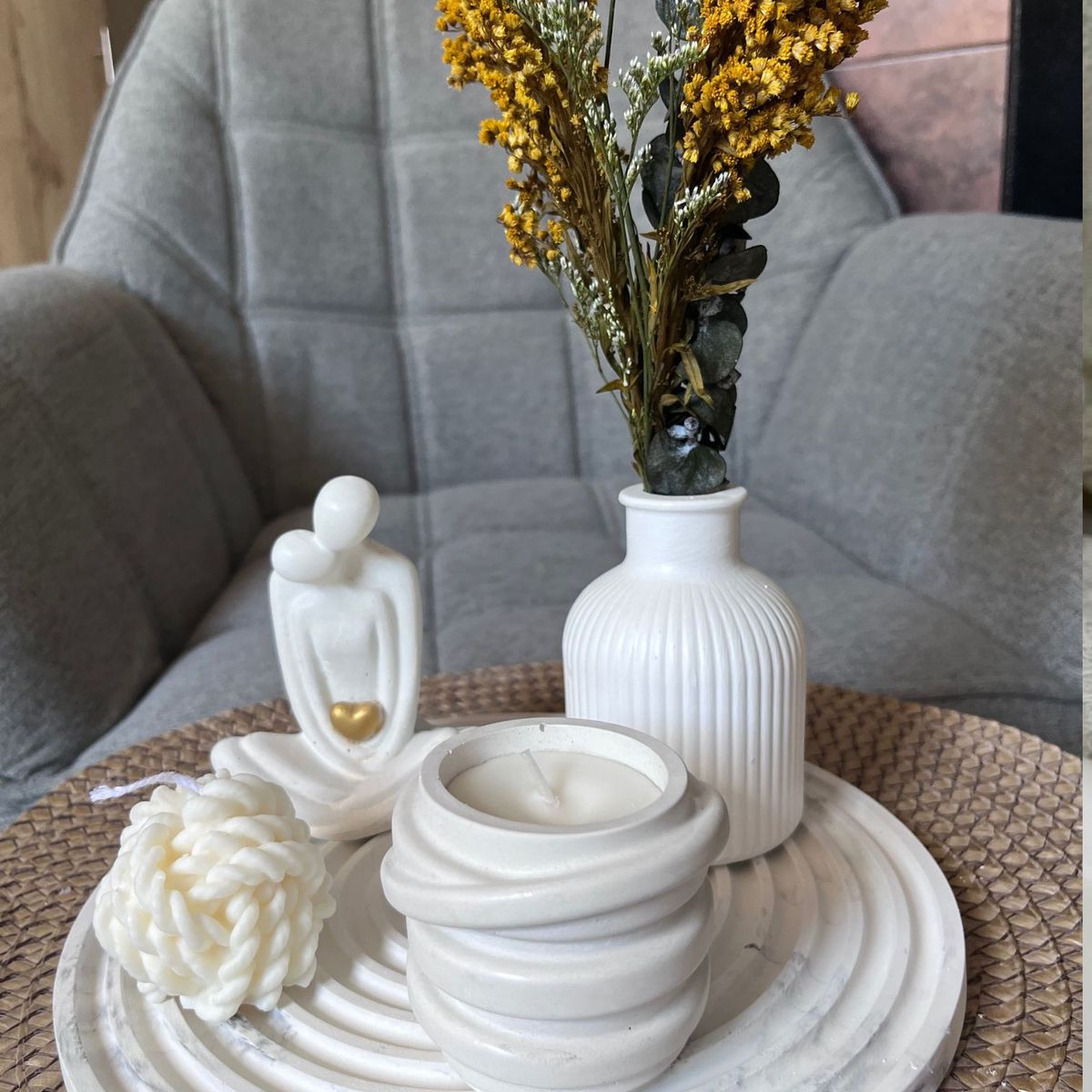 DECORACIONES ALE Y GABY - Vela Decorativa Recipiente Concreto Arial Blanca 8x9cms