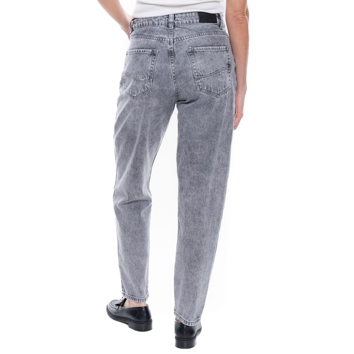 COLOR BLUE - Black Denim Mom Fit Jeans