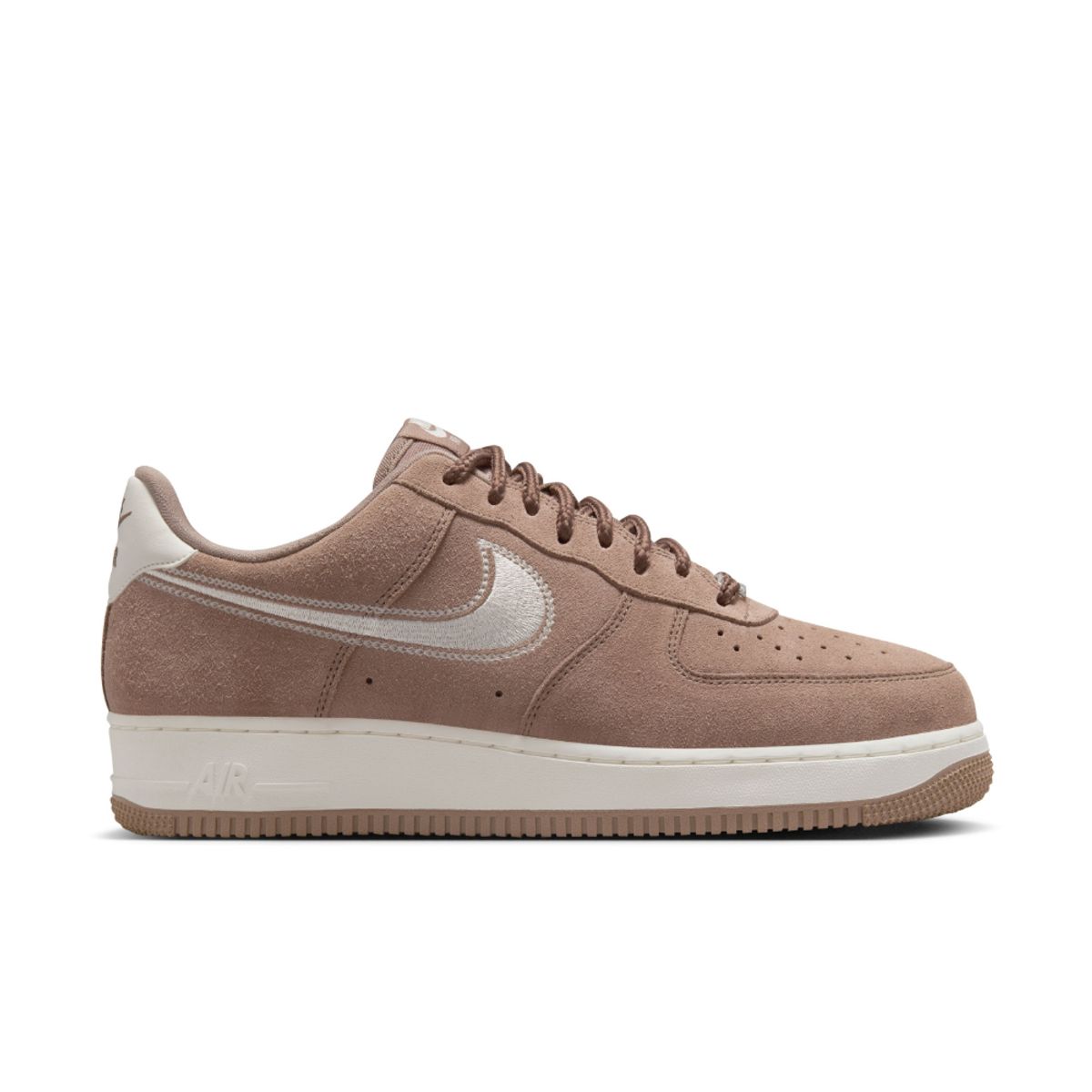 NIKE - Tenis Nike Air Force 1 07 Lv8 Trend Hombre-Café