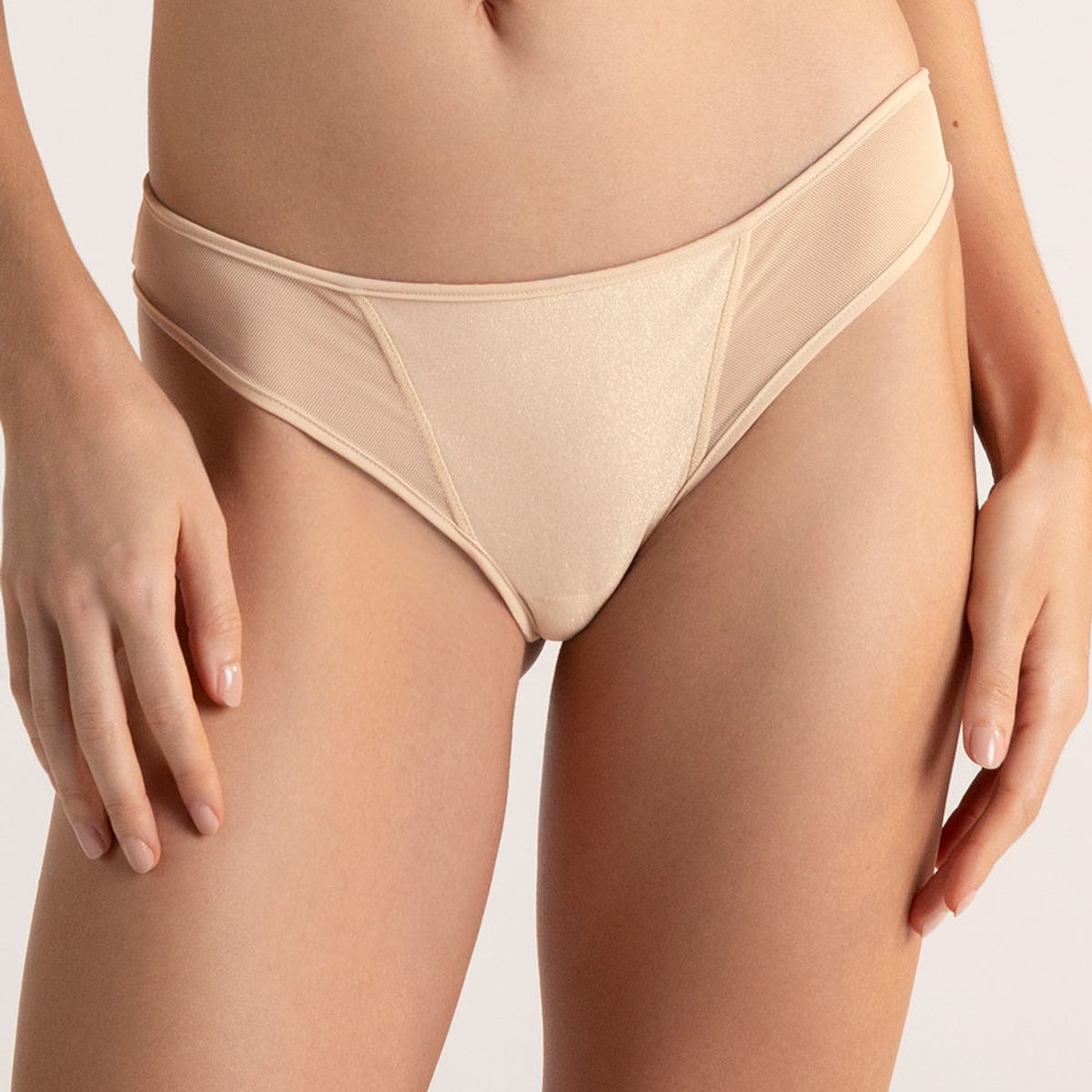 TOUCHE LINGERIE - Panty de tiro medio elaborado en microfibra 2283061
