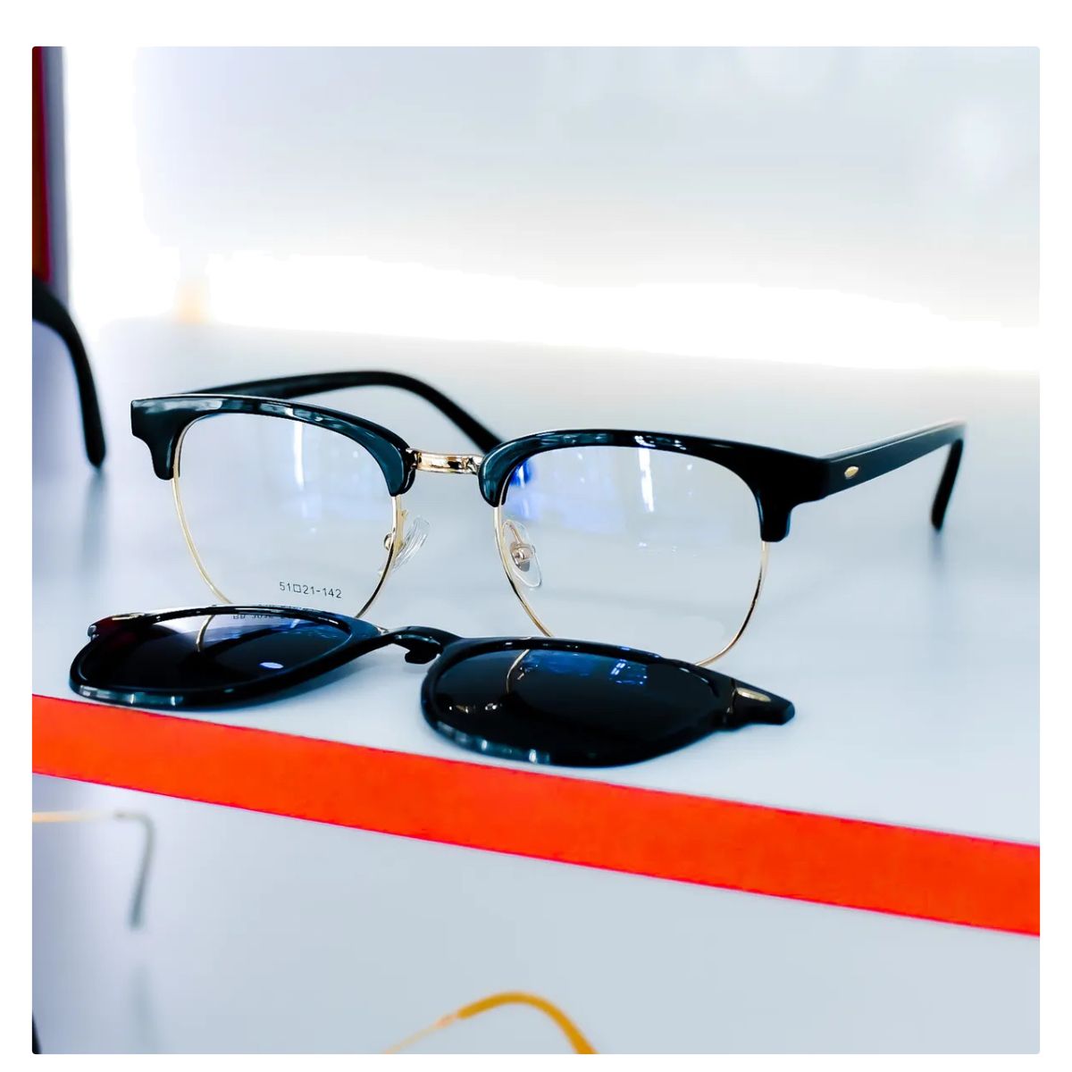 BUHO PARIS - Montura Oftalmica Unisex + Sobrepuesto 100% Polarizado