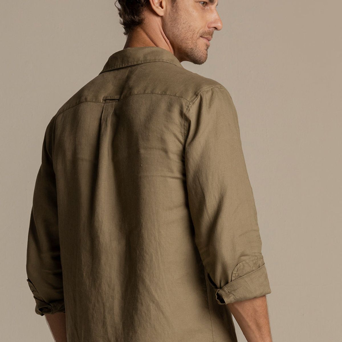 ILOT - Camisa Bora Bora en lino verde oliva Manga larga SH55V61