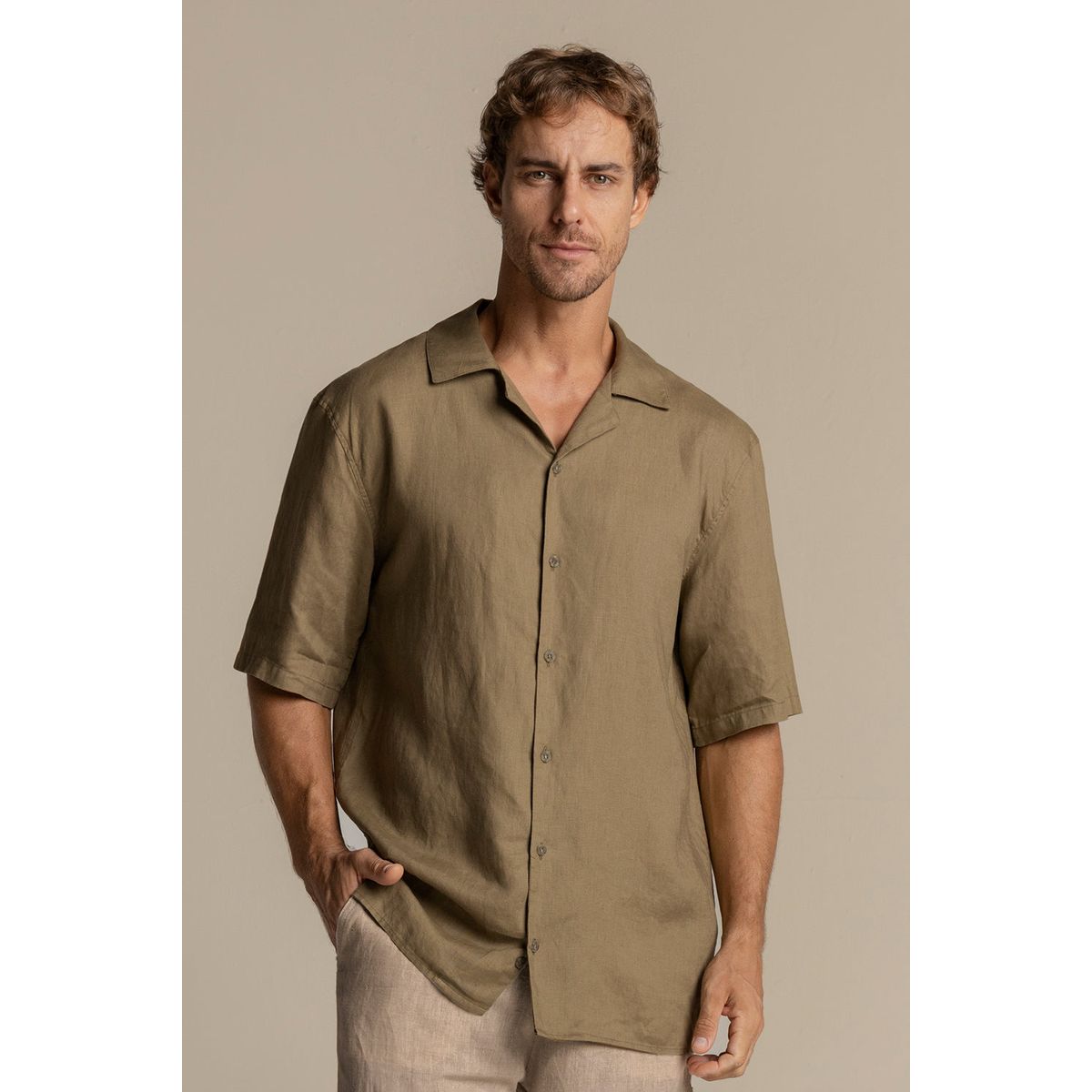 ILOT - Camisa Ibiza en lino verde oliva SH56V61