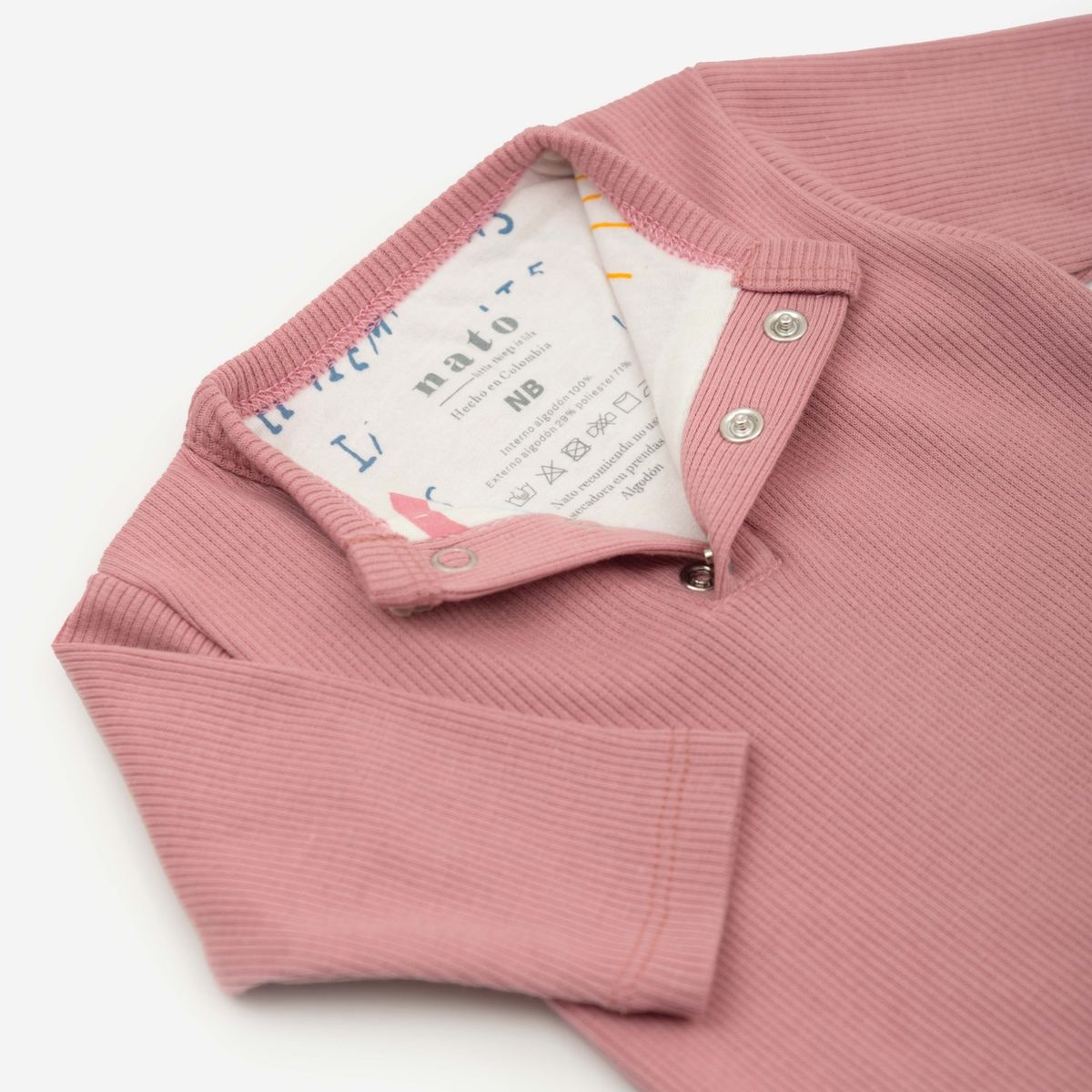 NATO - Pijama jumper rosado con forro estampado de la colección La Magia de Ser marca Nato