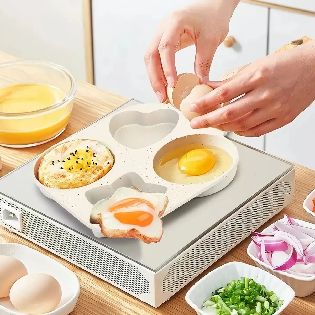 CHINA - Sarten Antiadherente Molde 4 Espacios Figuras Cocina Huevos