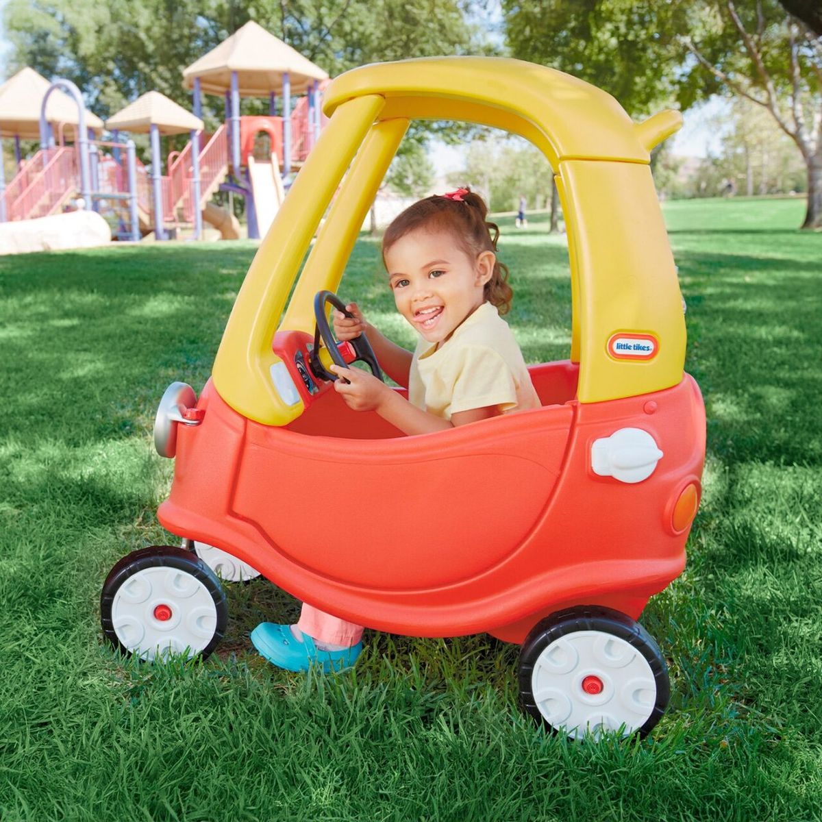 LITTLE TIKES - Carrito Montable Cozy Coupe Little Tikes