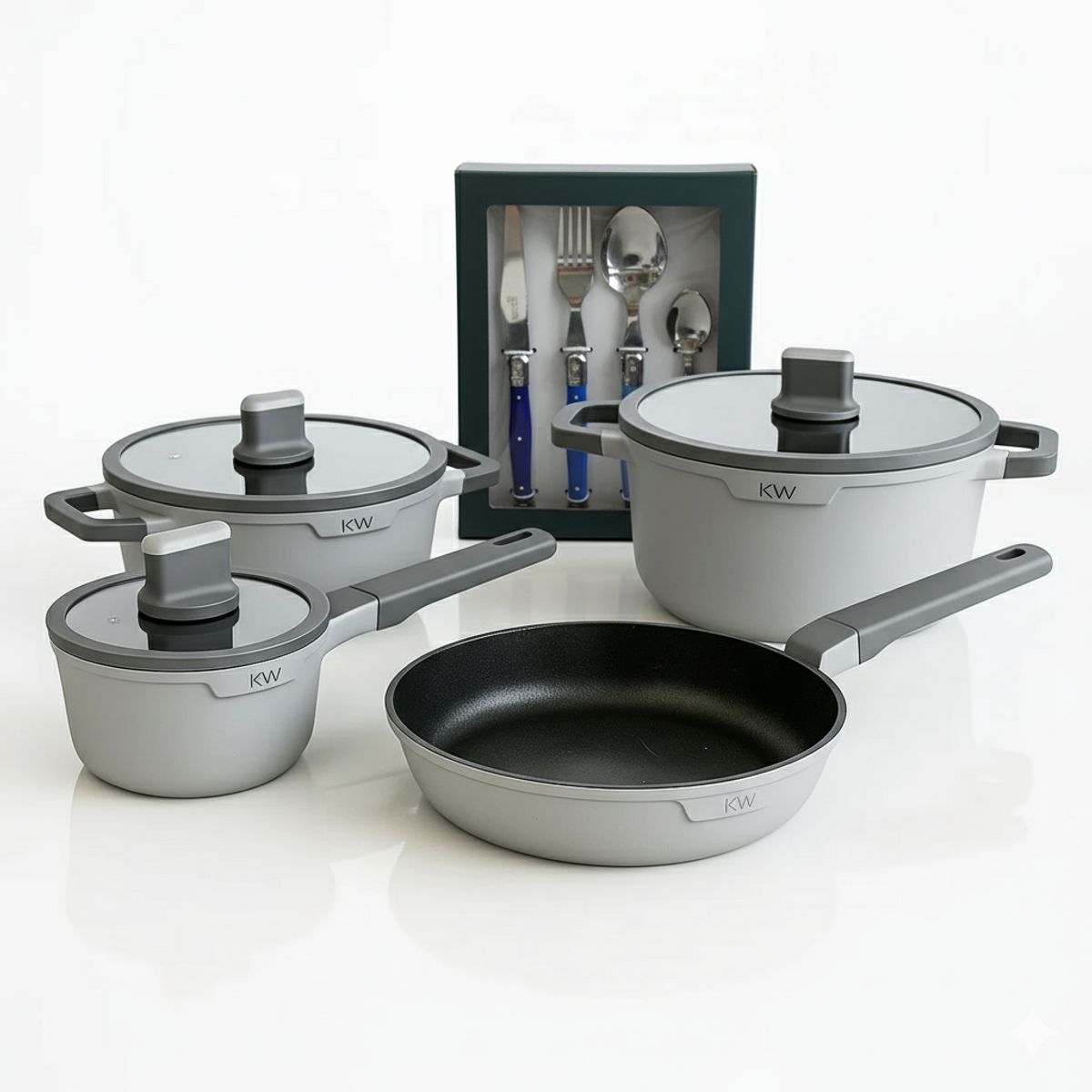 KITCHENWARE - Batería Aluminio Fundido Cerámica Chelsea Gris 7 Pzs + Cubiertos Montpellier 24 Pzs Azul