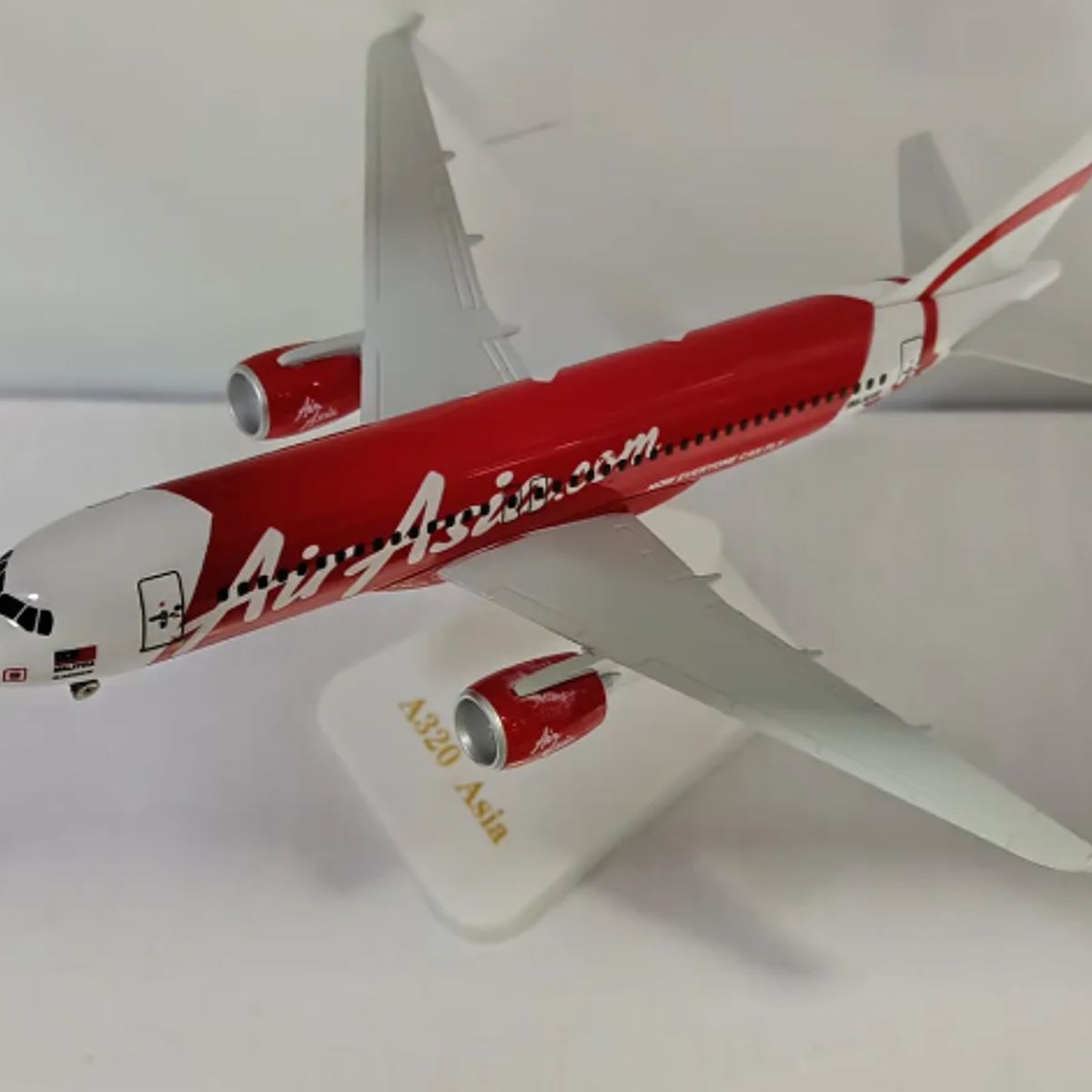 GENERICO - Avion Aircraft Model Airbus A320 Air Asiana Escala 1350
