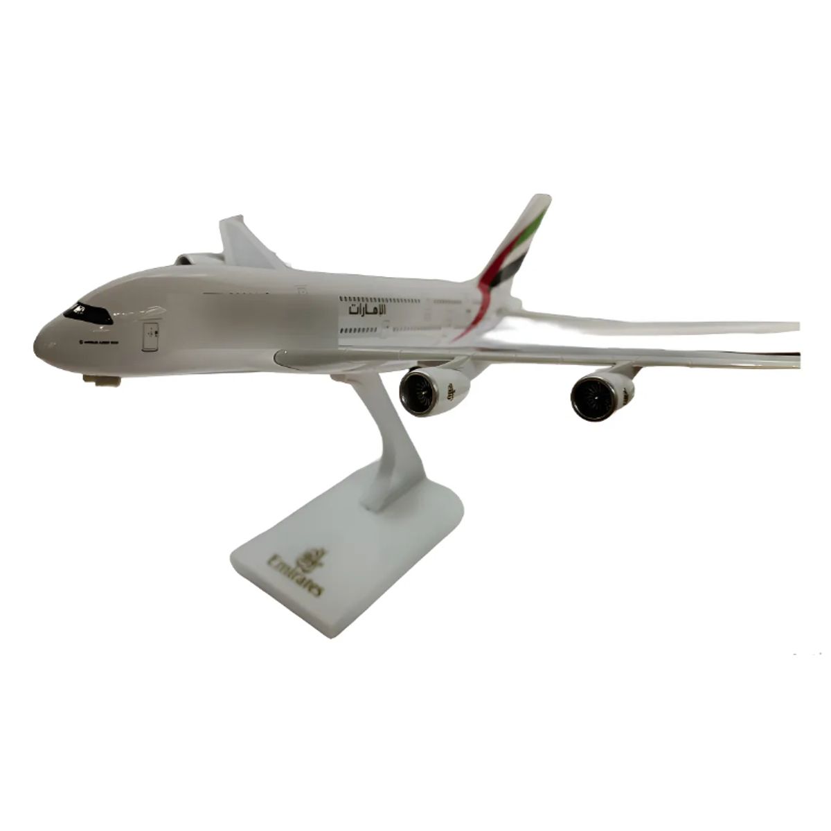 GENERICO - Avion Airbus A380 Emirates Escala 1136