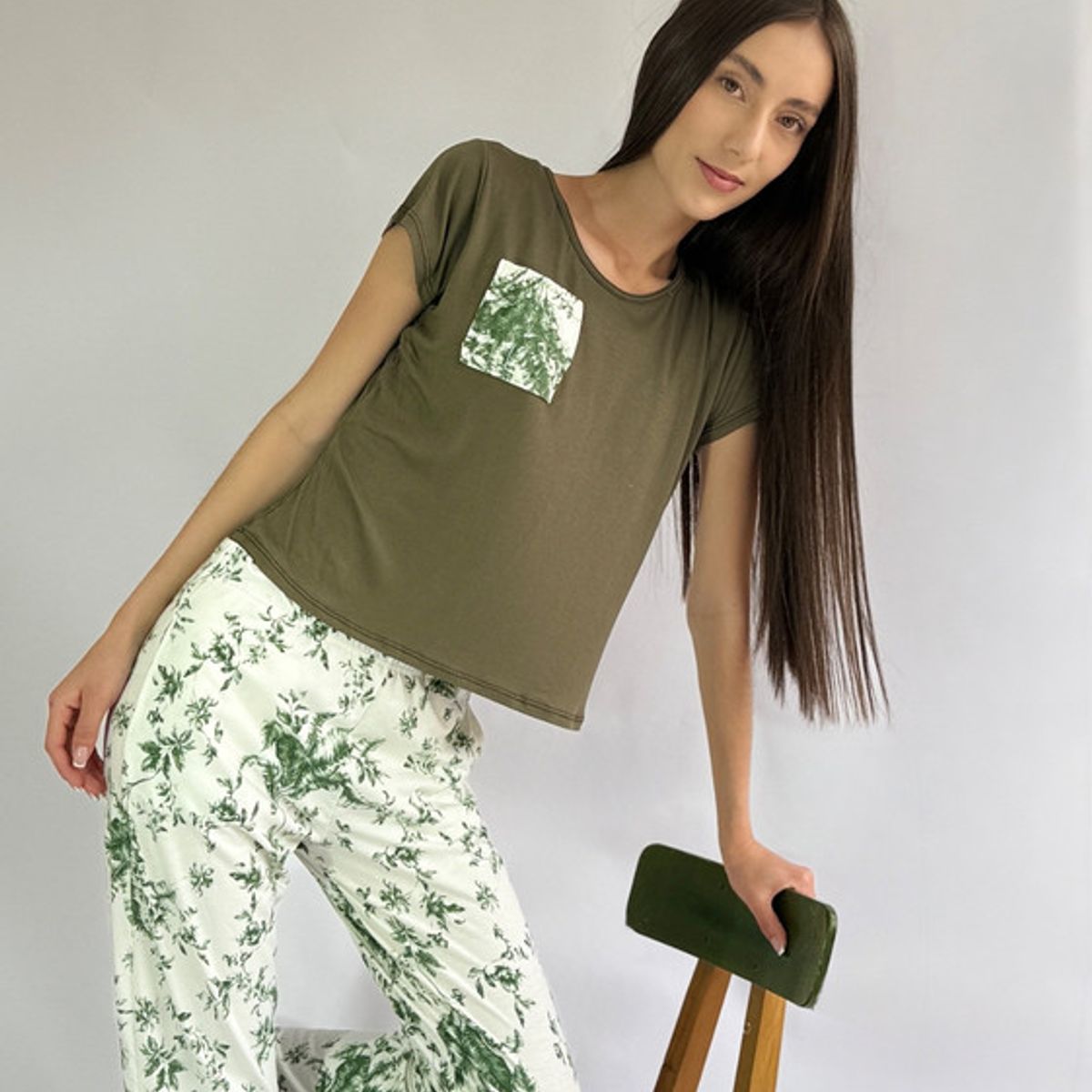 BY MORNING - Pijama multiusos floral verde 1699
