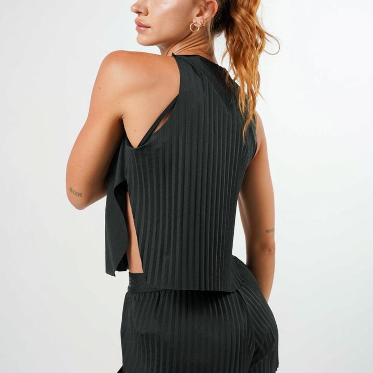 NO RULES - Esqueleto Pleat Tank Top Negro
