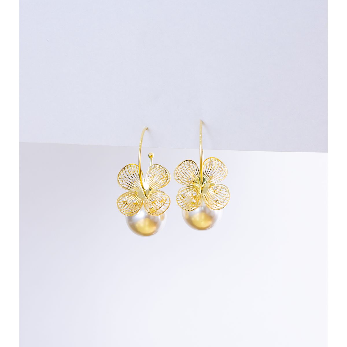 ZYRAL - Aretes Dorados Para Dama Marca Zyral REf  ZARC01-233