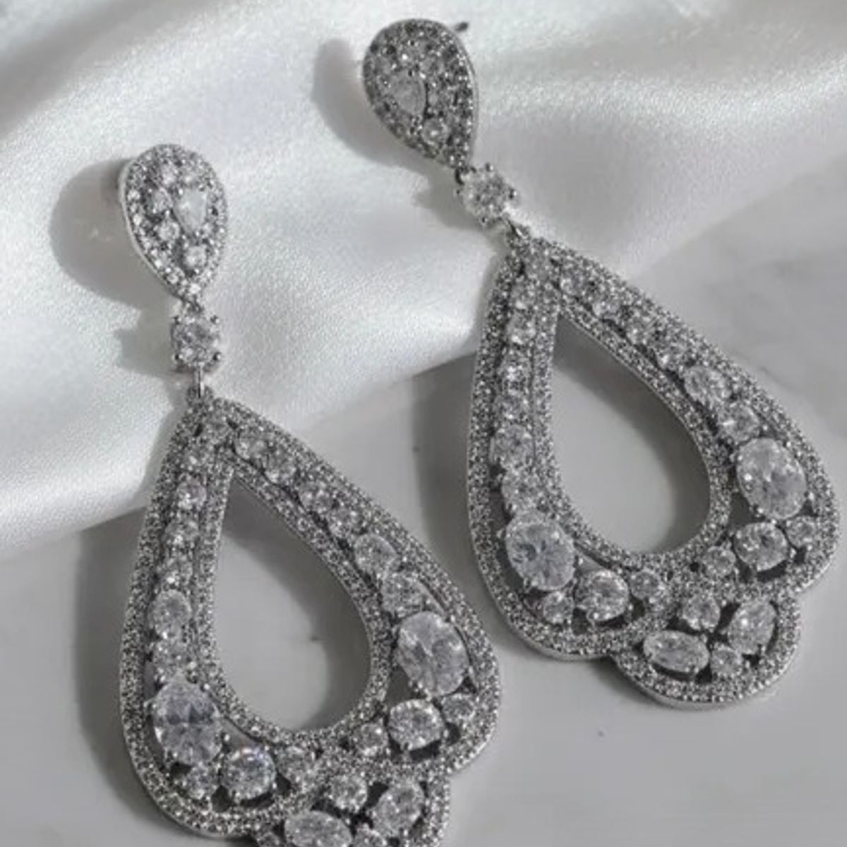 VERAMOREST - Aretes Gala Crystal- Veramorest