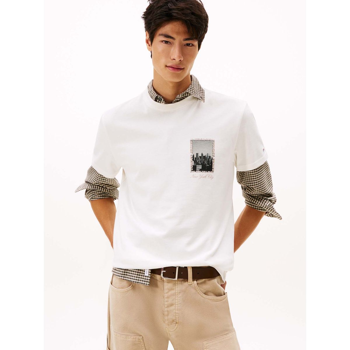 TOMMY HILFIGER - Camiseta blanca de punto con foto estampada Tommy Jeans