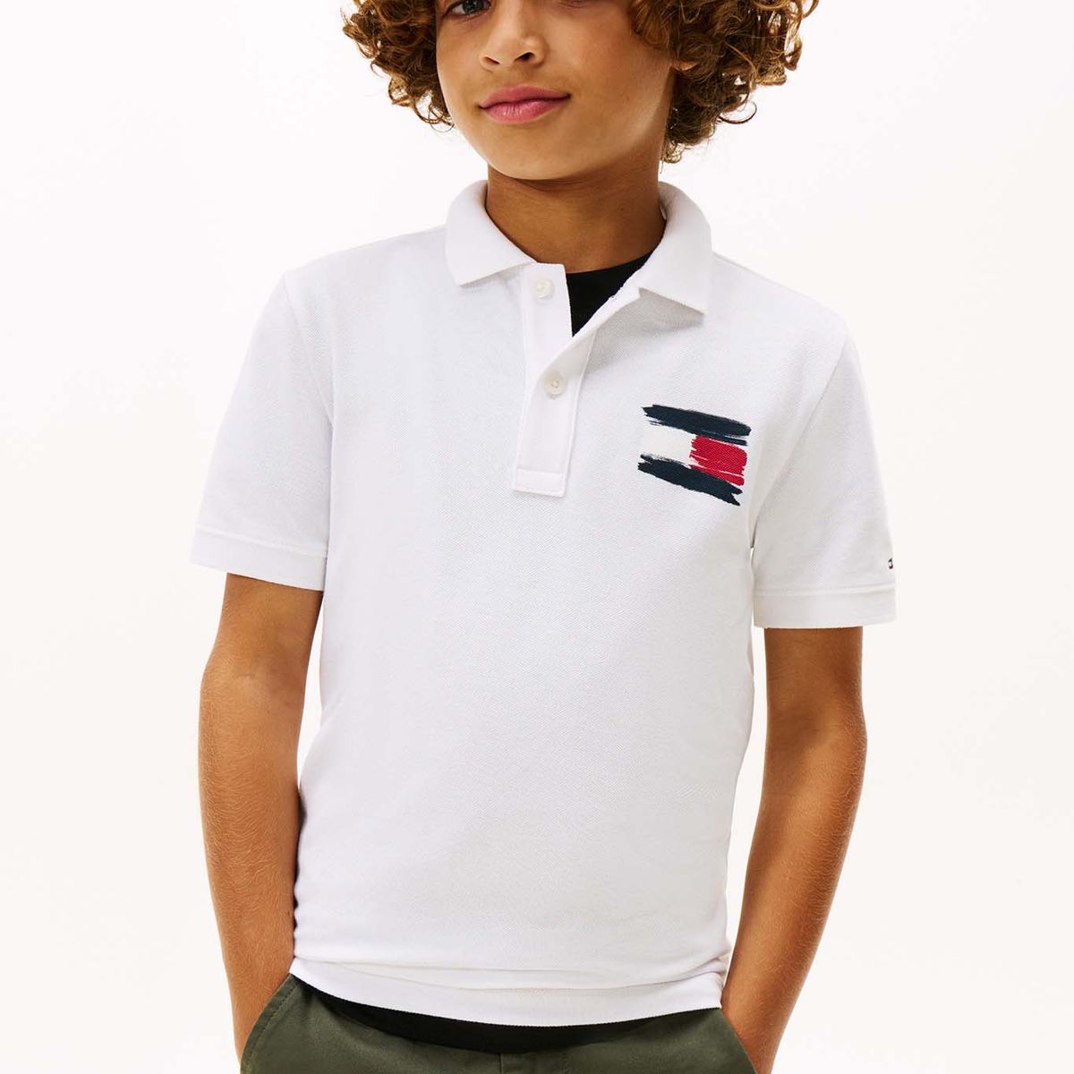TOMMY HILFIGER - Polo blanco con bandera bordada en el pecho Tommy Hilfiger