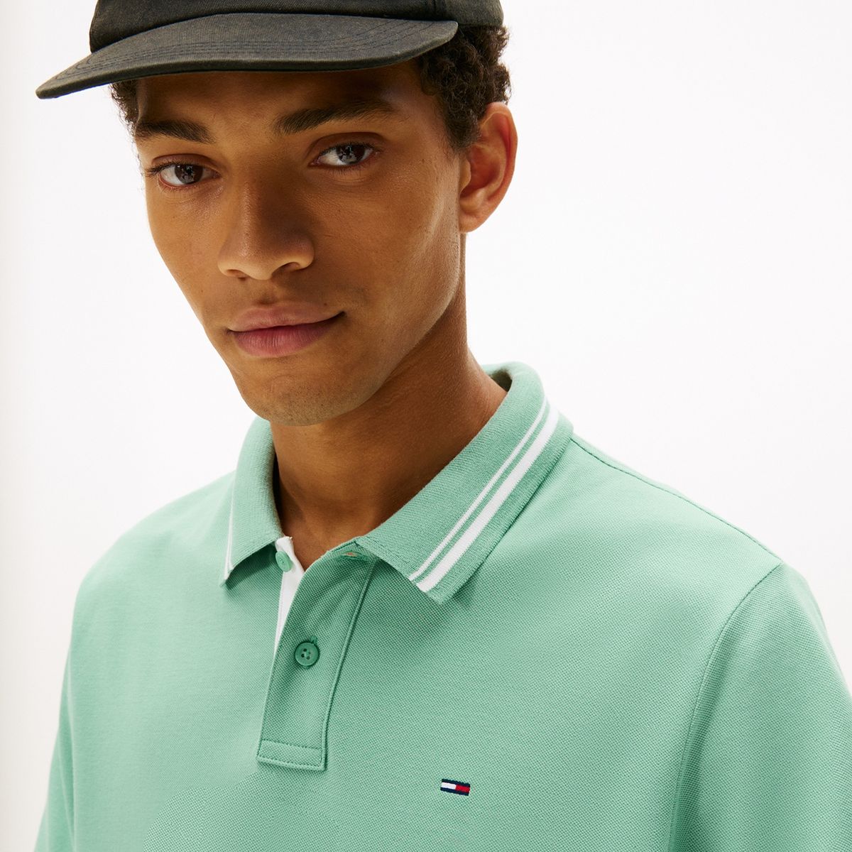 TOMMY HILFIGER - Polo verde claro de corte regular ribeteado Tommy Jeans
