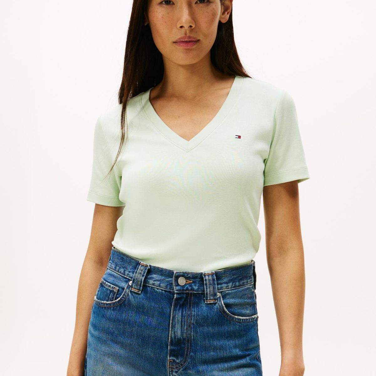 TOMMY HILFIGER - Camiseta verde slim con cuello en V Tommy Hilfiger
