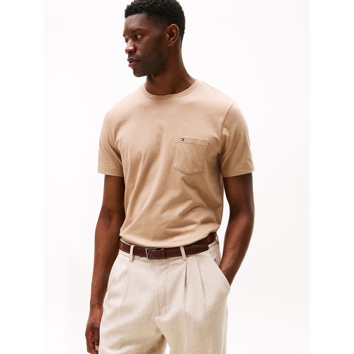 TOMMY HILFIGER - Camiseta beige de cuello redondo con bolsillo Tommy Hilfiger