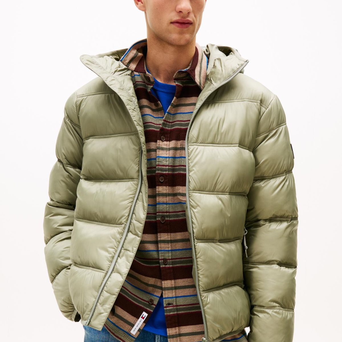 TOMMY HILFIGER - Chaqueta beige acolchada con capota y logo tonal Tommy Jeans