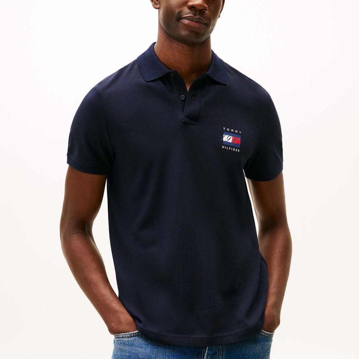 TOMMY HILFIGER - Polo azul de corte regular con logo gráfico Tommy Hilfiger