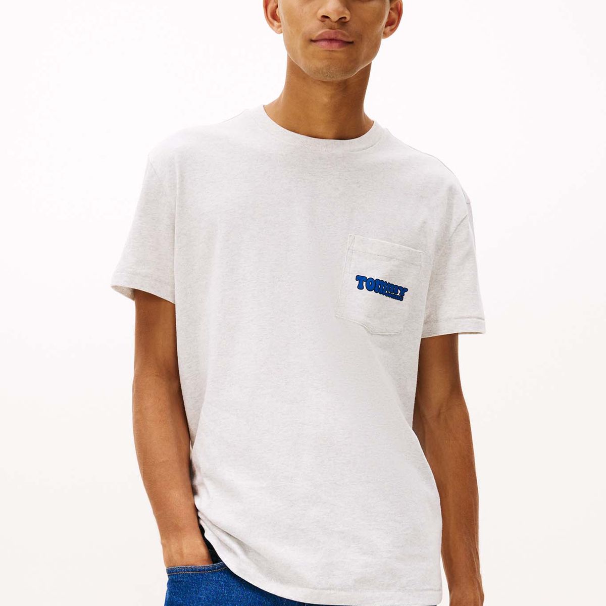 TOMMY HILFIGER - Camiseta gris slim de cuello redondo con logo Tommy Jeans