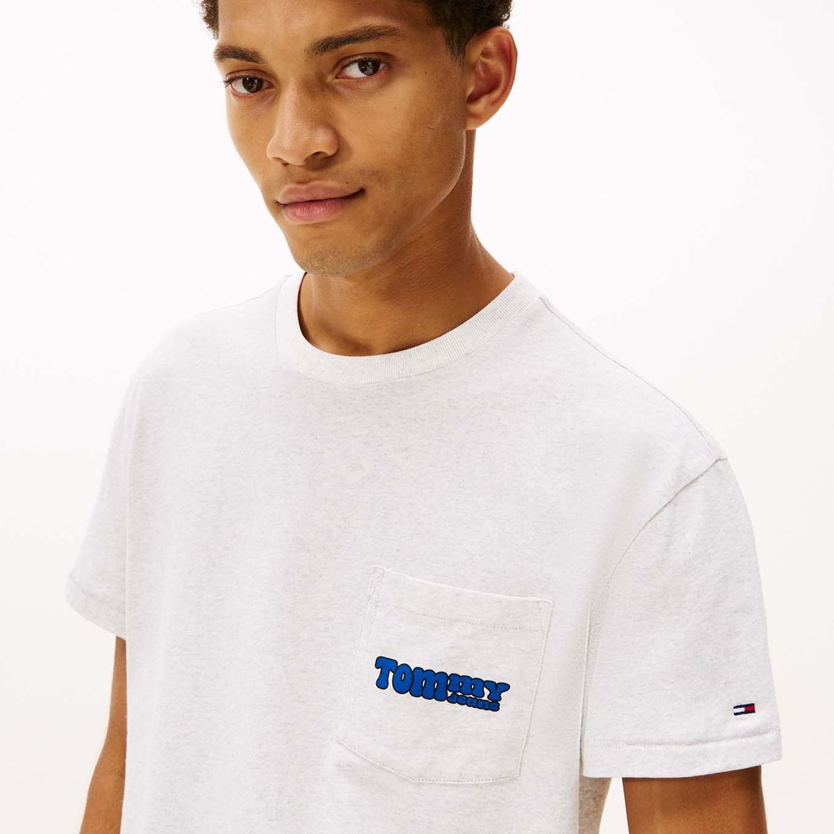 TOMMY HILFIGER - Camiseta gris slim de cuello redondo con logo Tommy Jeans