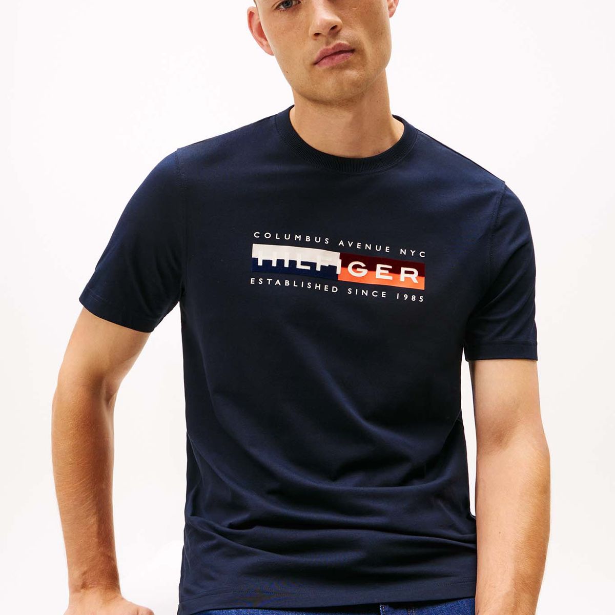 TOMMY HILFIGER - Camiseta azul con logo colorblock estampado en el pecho Tommy Hilfiger