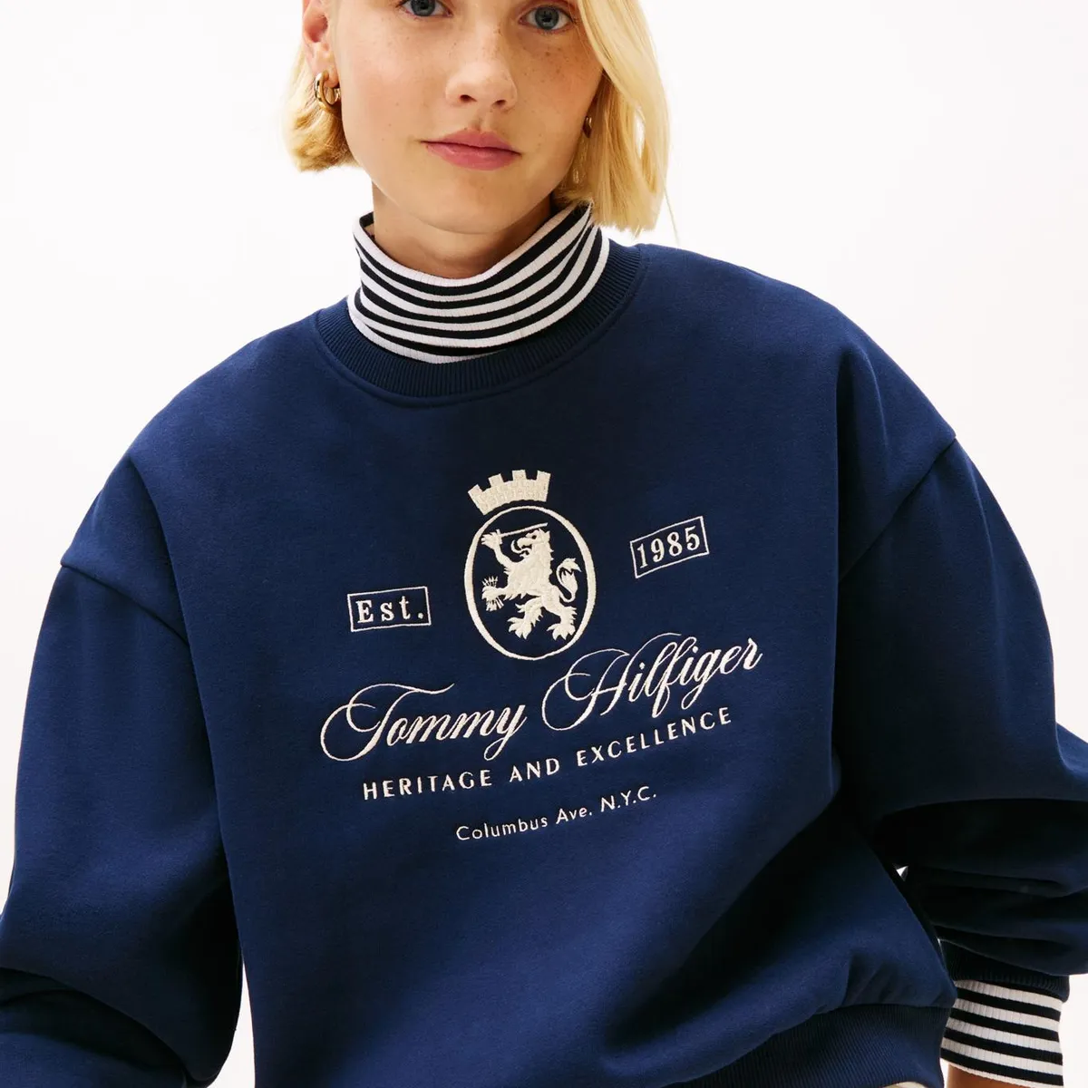 TOMMY HILFIGER - Buzo azul amplio con escudo TH bordado Tommy Hilfiger