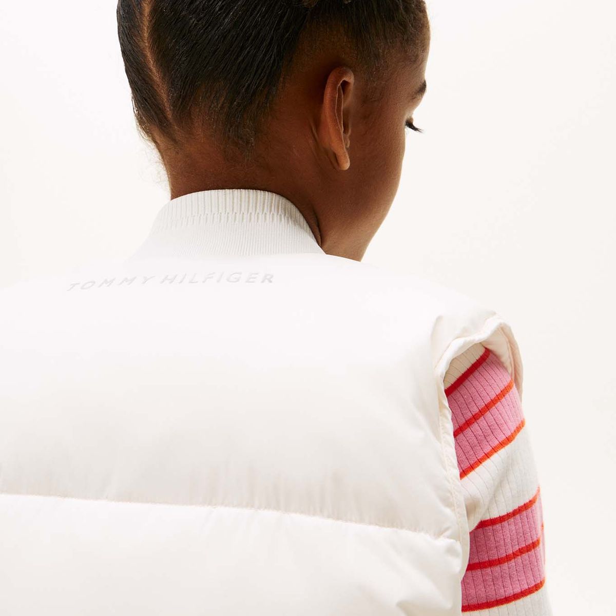 TOMMY HILFIGER - Chaleco blanco acolchado amplio de plumón Tommy Hilfiger