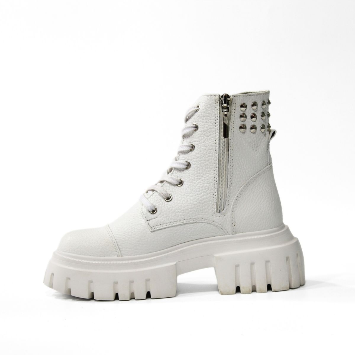 ANTONINA SHOES - Botines en Cuero Blanco de Amarrar con Taches - Antonina
