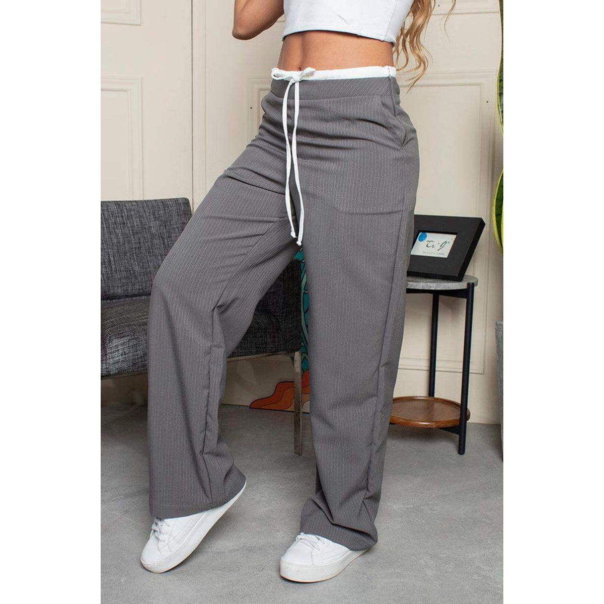 TRUCCOS JEANS - Pantalón Wide Leg Tiro Alto Doble Pretina en Contraste de Anudar Cierre Lateral Marca Trucco´s