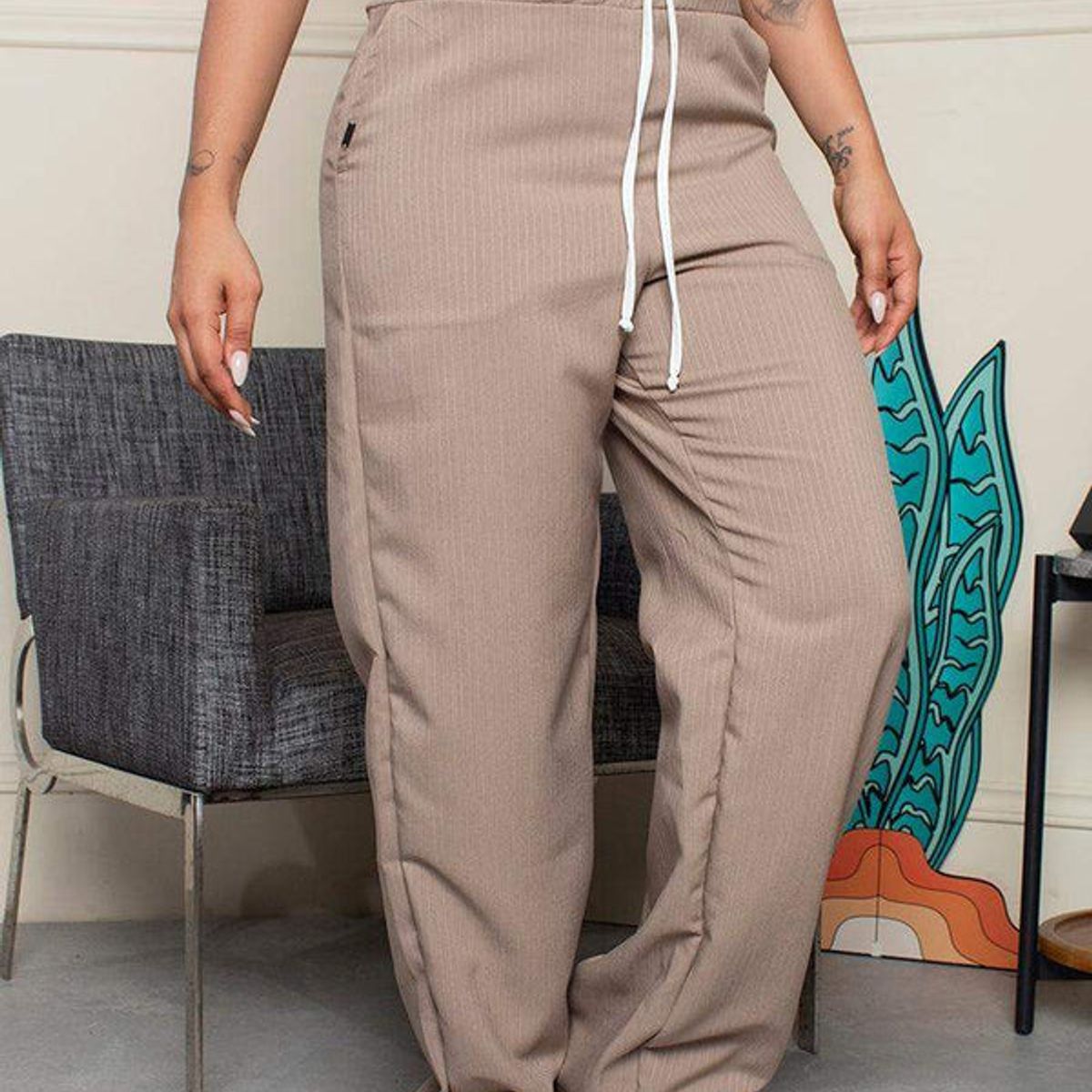 TRUCCOS JEANS - Pantalón Wide Leg Tiro Alto Doble Pretina en Contraste de Anudar Cierre Lateral Marca Trucco´s