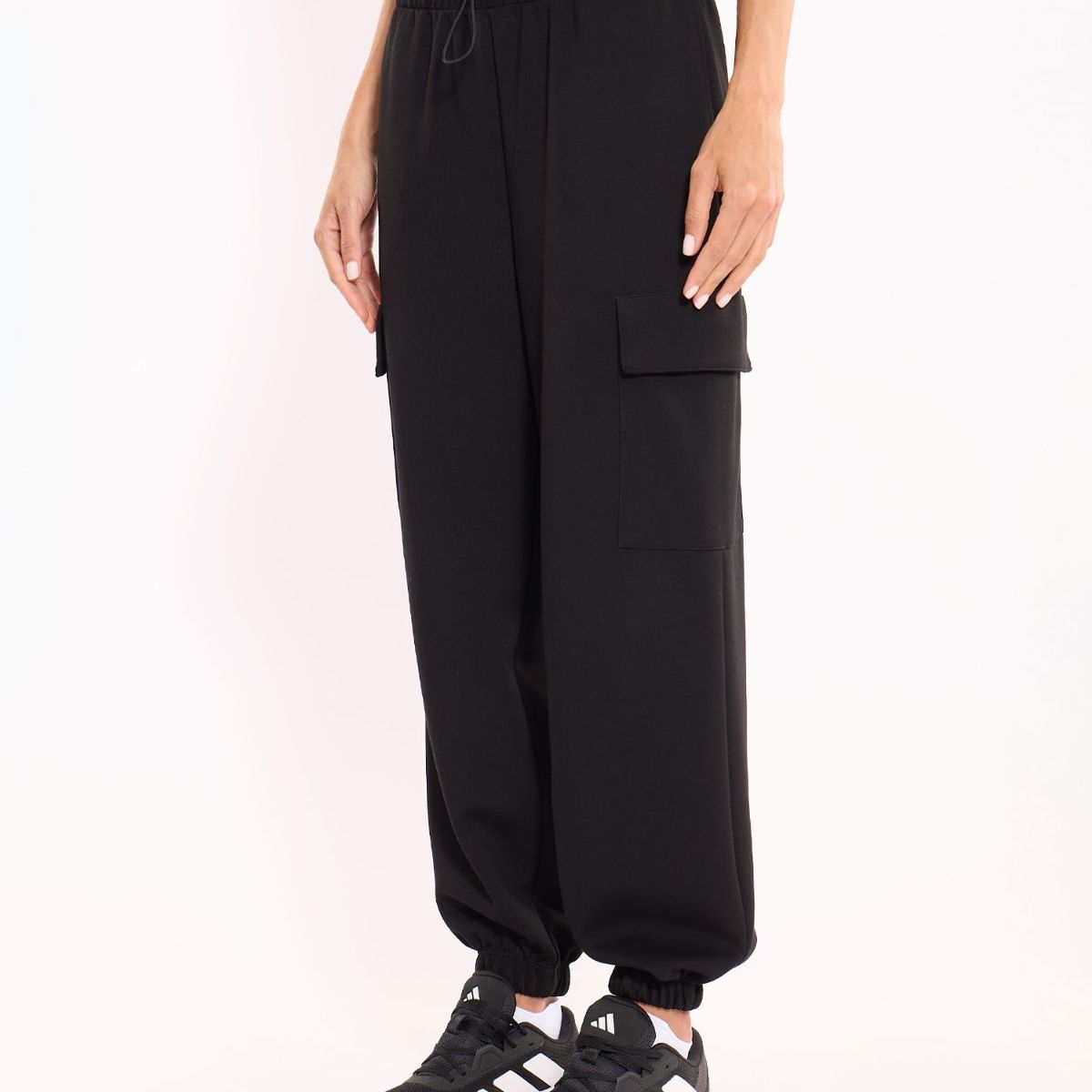 ATMOS - Jogger Cargo Plush  Para Mujer Negro Atmos