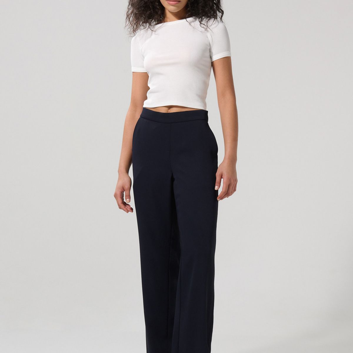 KOAJ - KOAJ Camiseta unicolor con cuello redondo y texturas de can Mujer