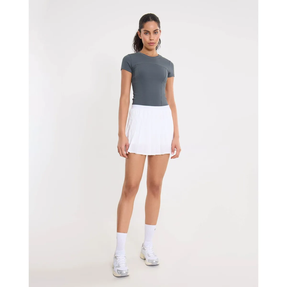 ATMOS - Falda Training Plisada para Mujer  Deportiva  Color Blanco Marca Atmos