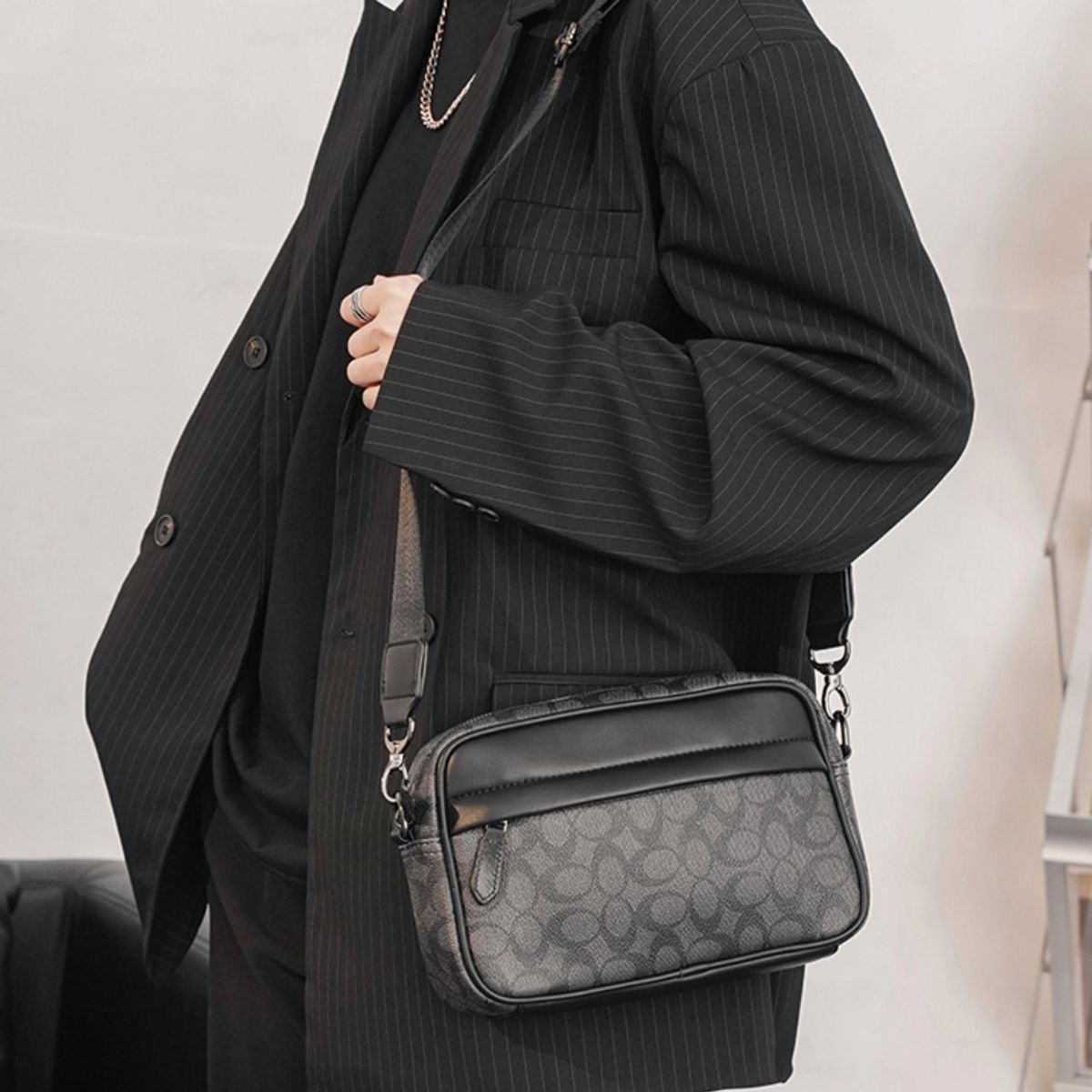 MODELO ESPECIAL - BANDOLERA MULTIFUNCIONAL PARA HOMBRE BOLSO CRUZADO CON ESTILO