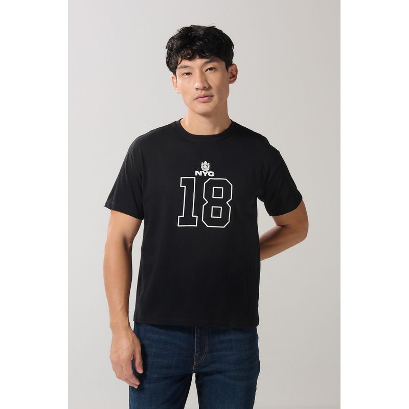 KOAJ - KOAJ Camiseta cuello redondo negra college en a Hombre