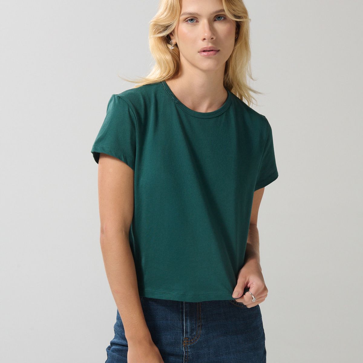 KOAJ - KOAJ Camiseta manga corta verde oscura con cuello redondo Mujer