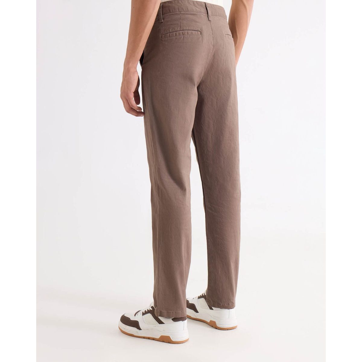 SEVEN SEVEN - Pantalón Chino Regular  Para Hombre Café Seven Seven