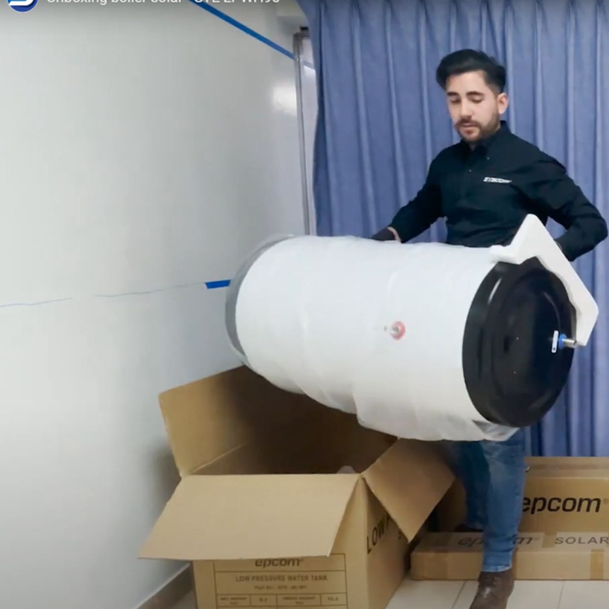 EPCOM - Bóiler Solar Baja Presión: 18 Tubos de Vacío y Termotanque 180 L