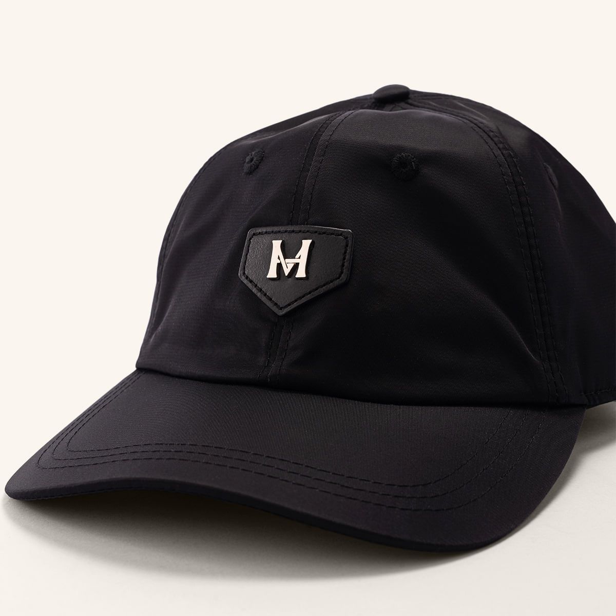 MARIO HERNANDEZ - Gorra Beisbolera Atlas Negro Norte