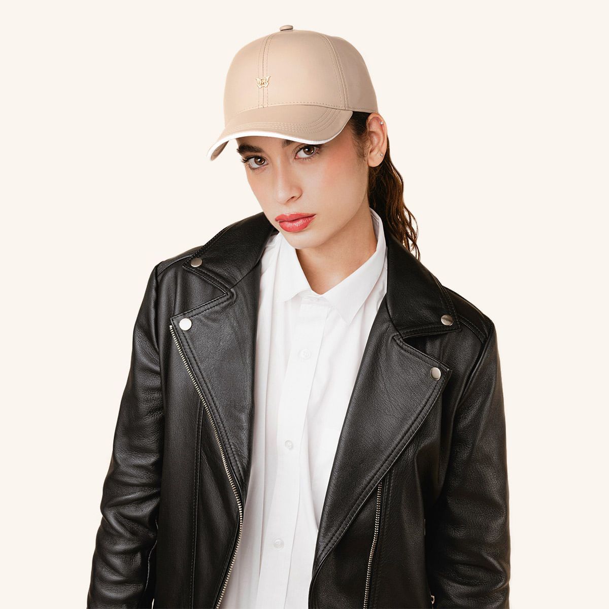 MARIO HERNANDEZ - Gorra Beisbolera Alas Beige Milliner