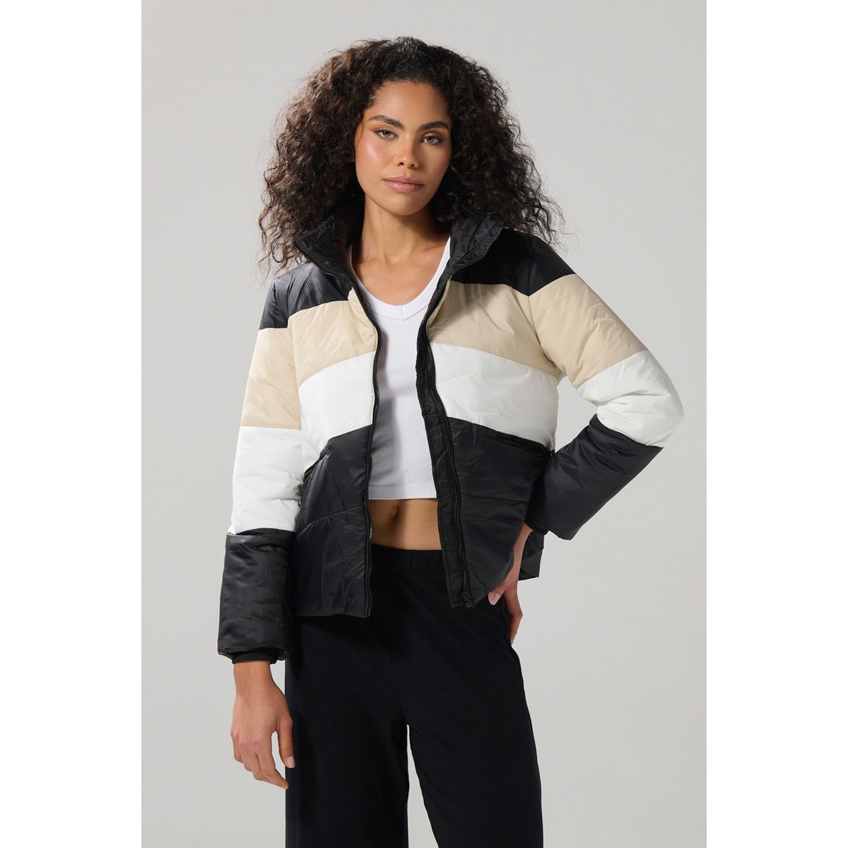 KOAJ - KOAJ Chaqueta acolchada en bloques de color con cierre crem Mujer