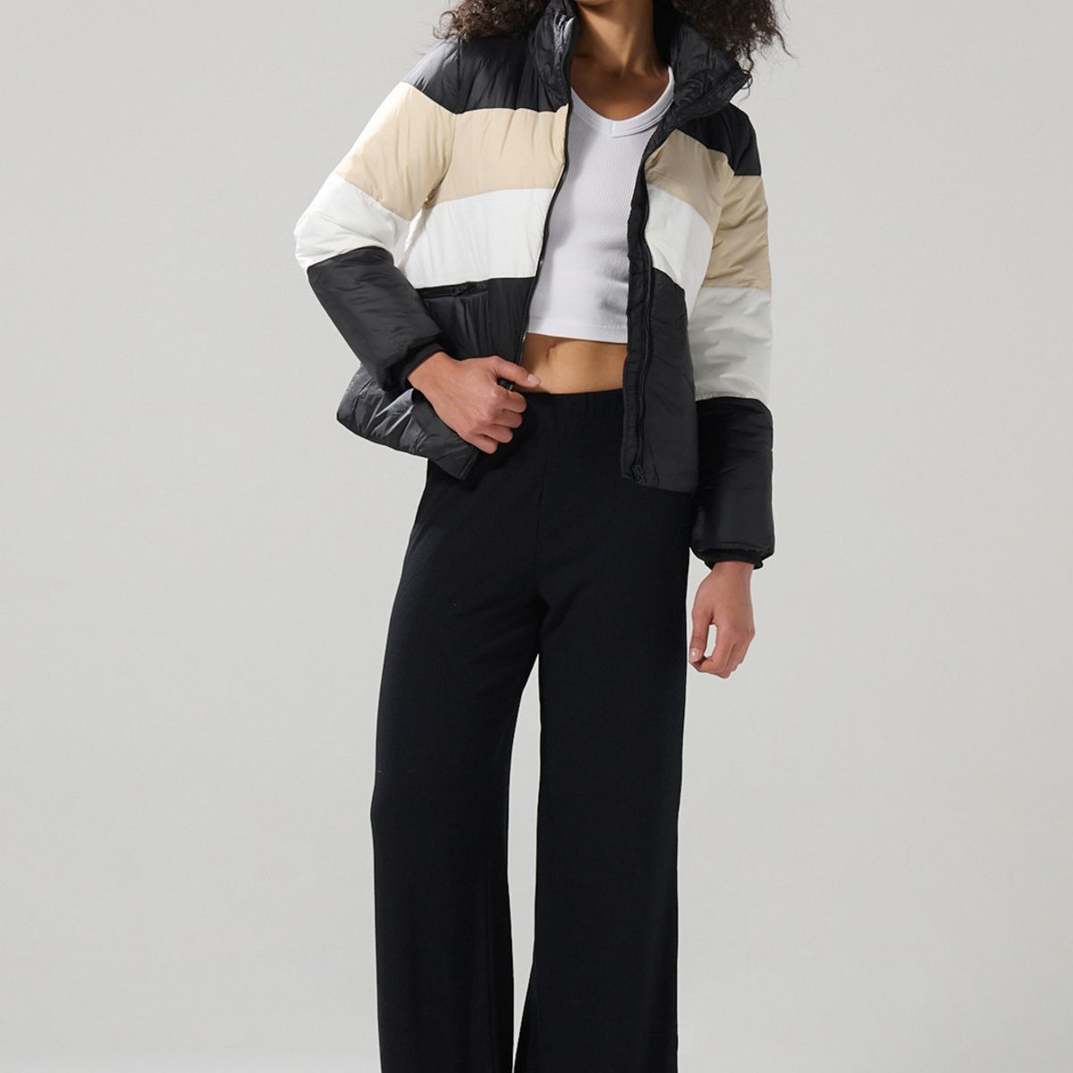 KOAJ - KOAJ Chaqueta acolchada en bloques de color con cierre crem Mujer