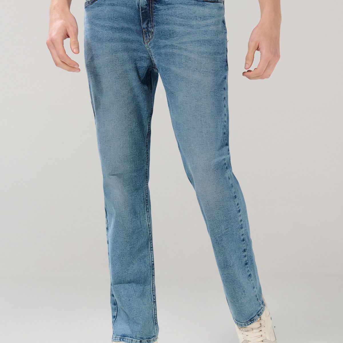 KOAJ - KOAJ Jean straight leg bota recta azul medio con tiro bajo Hombre