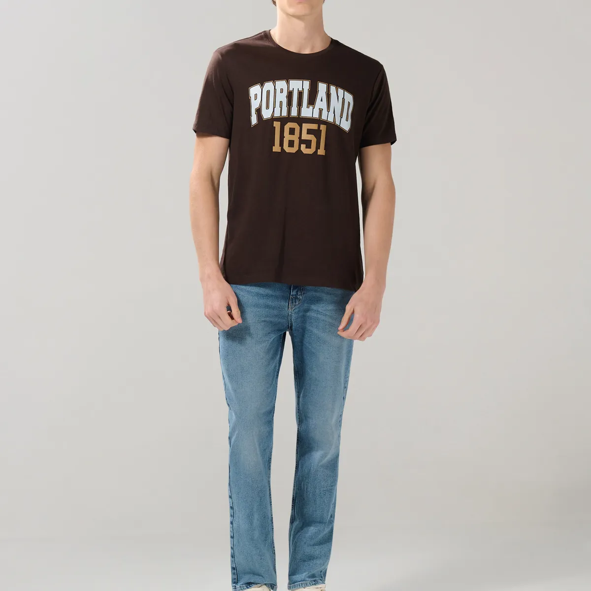 KOAJ - KOAJ Jean straight leg bota recta azul medio con tiro bajo Hombre