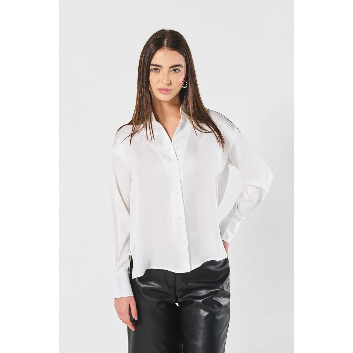 KOAJ - KOAJ BLUSA UNICOLOR/SATIN MANGA LARGA CUELLO CAMISERO Mujer